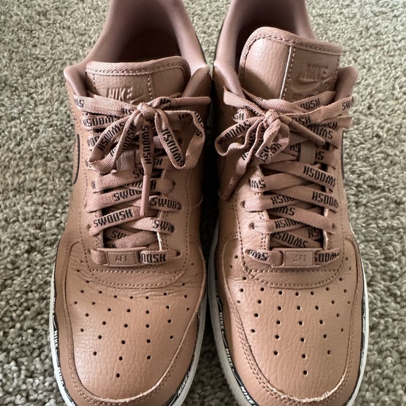 Nike Women’s Air Force 1 - Picture 2 of 4